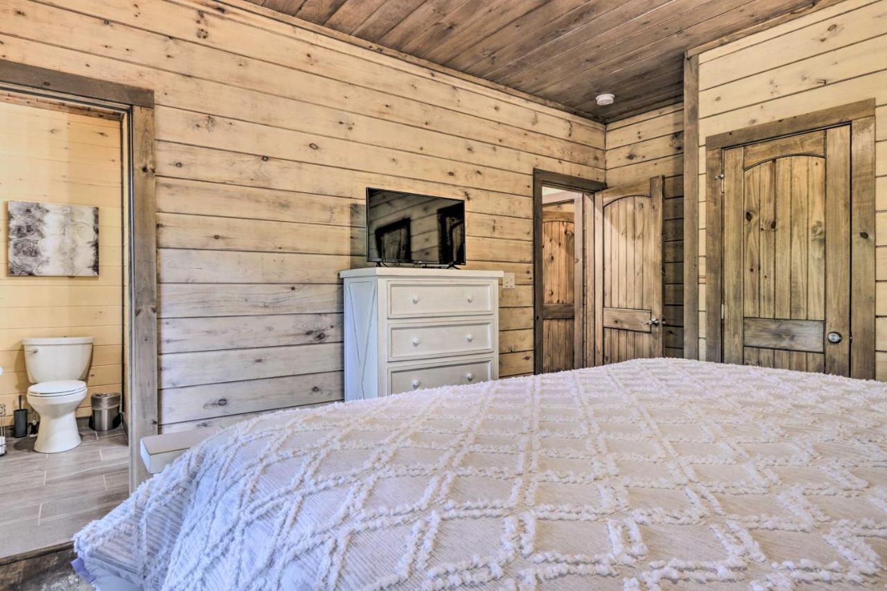 Smoky Cove Retreat With Private Hot Tub And Deck! Βίλα Sevierville Εξωτερικό φωτογραφία