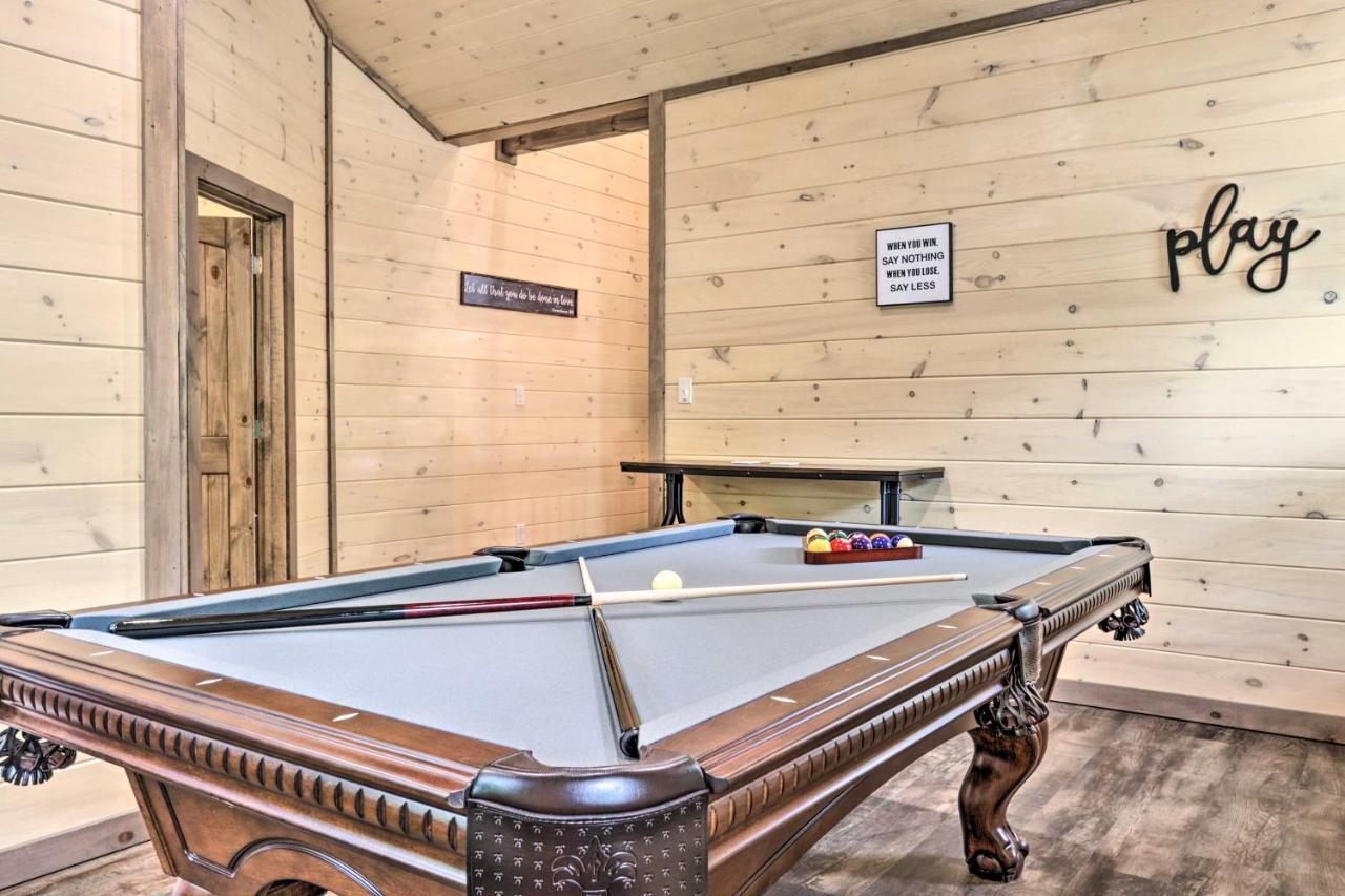 Smoky Cove Retreat With Private Hot Tub And Deck! Βίλα Sevierville Εξωτερικό φωτογραφία